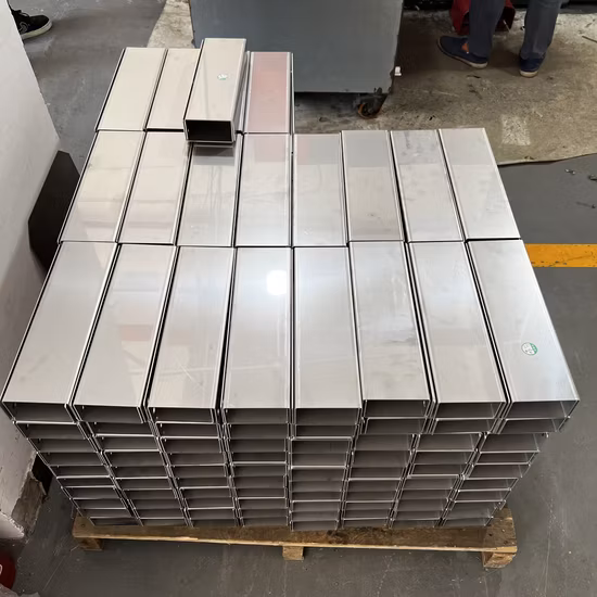 Pièces de rechange de voiture personnalisées en usine de précision, cuivre, aluminium, acier, pliage de métal, estampage de pièces automobiles